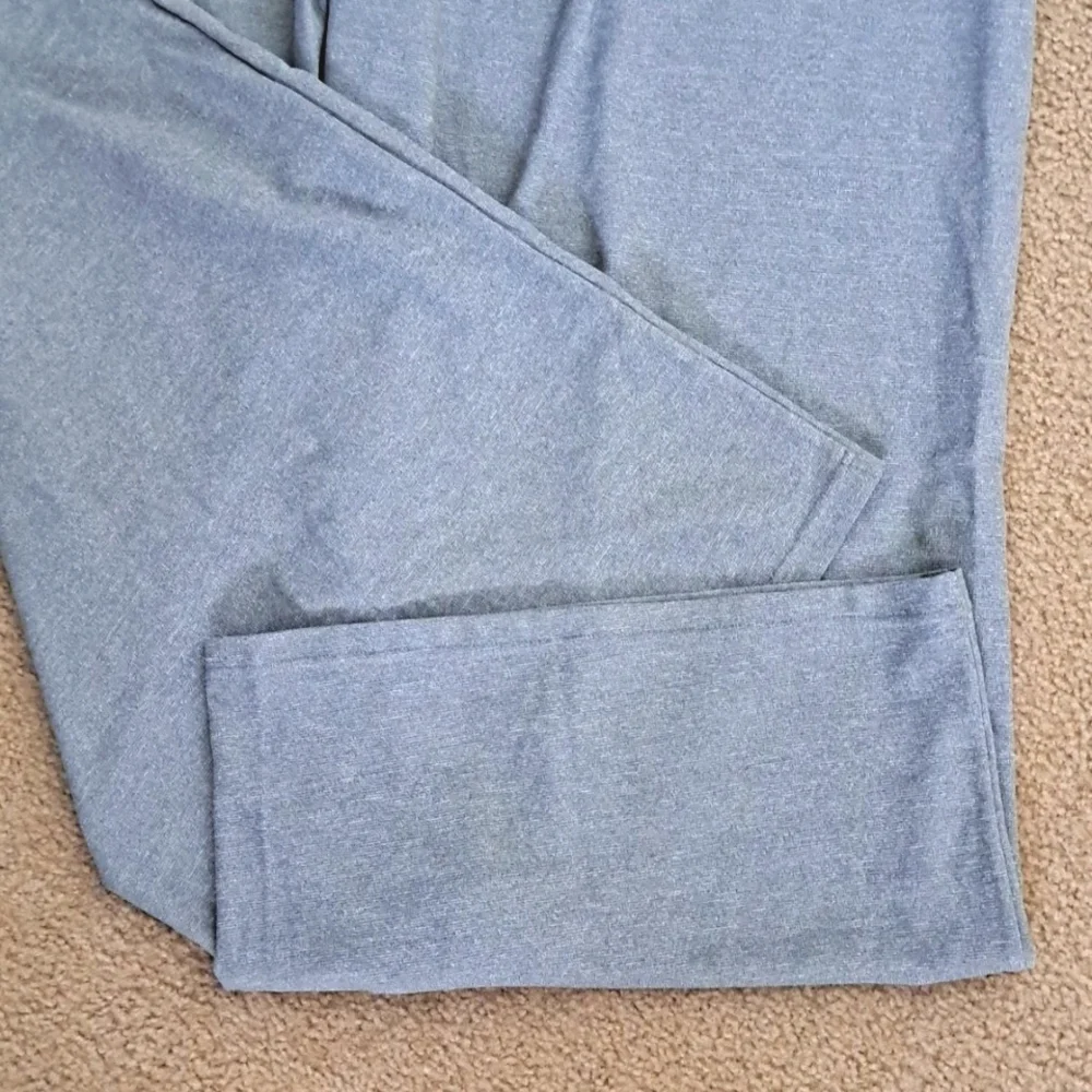 LARGE.    HALARA WIDE LEG WAFFLE ADJUSTABLE STRAPS OVERALLS - Picture 7 of 12